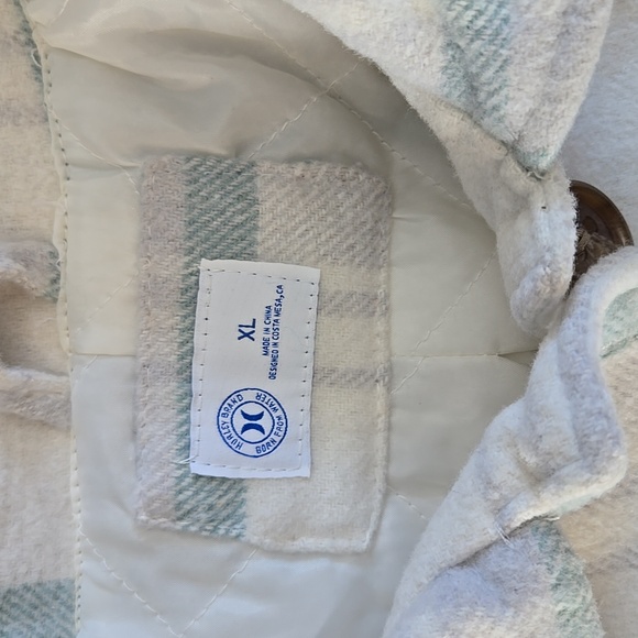 Hurley Button Down Shacket - Picture 2 of 5